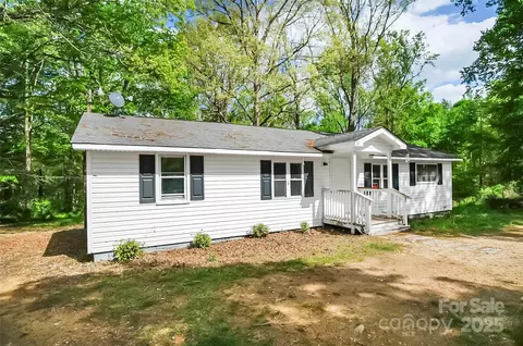 Exterior - 124 Ayers Rd, Grover, NC 28073 photo 1 of 2