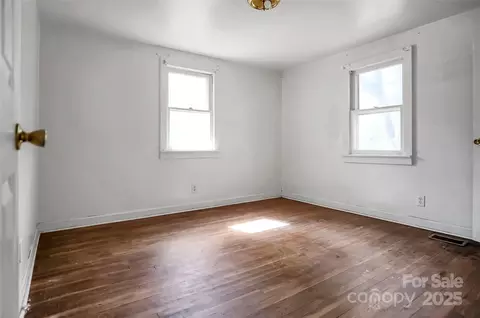 Bedroom - 124 Ayers Rd, Grover, NC 28073 photo 1 of 3