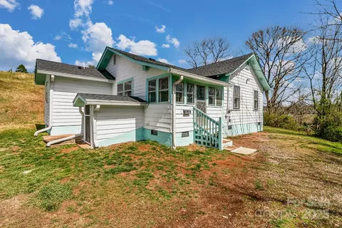 122 Old Nc 63 Hwy, Leicester, NC 28748