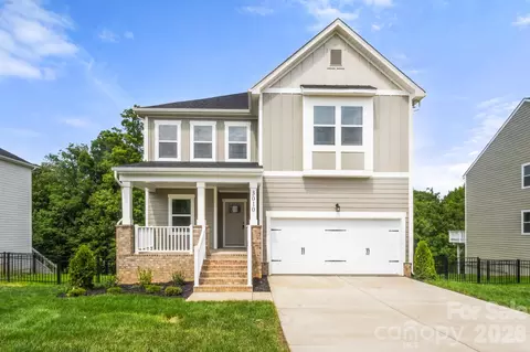 3010 Woodlands Creek Dr, Monroe, NC 28110