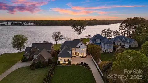 356 Yacht Rd, Mooresville, NC 28117
