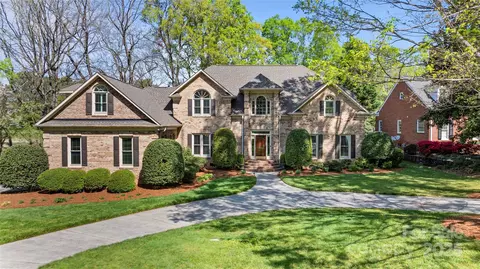 6202 Providence Country Club Dr, Charlotte, NC 28277