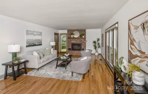27 Glen Crest Dr, Arden, NC 28704