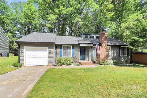 6712 Santa Maria Ln, Charlotte, NC 28227