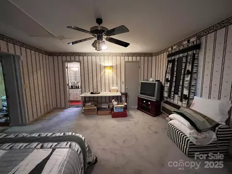 187 E Glenview St, Marion, NC 28752 photo 29