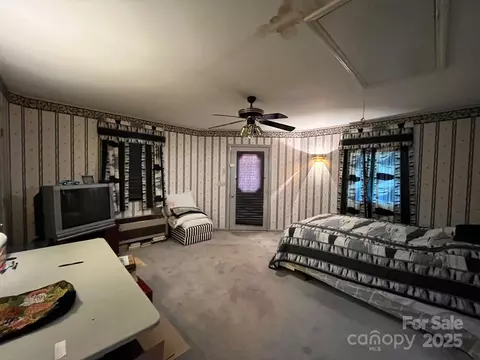 187 E Glenview St, Marion, NC 28752 photo 28