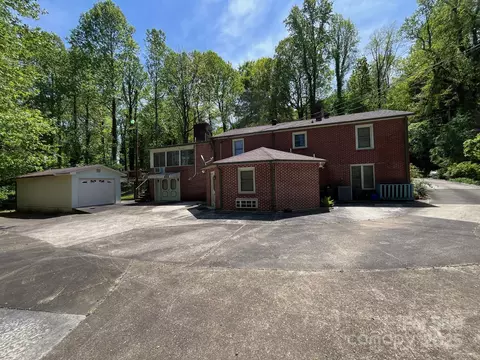 187 E Glenview St, Marion, NC 28752 photo 5