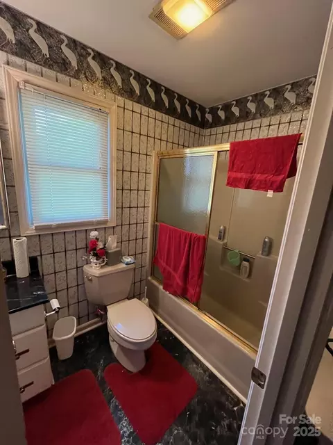 187 E Glenview St, Marion, NC 28752 photo 30