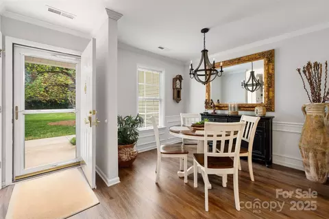 21136 Cold Spring Ln, Cornelius, NC 28031 photo 3
