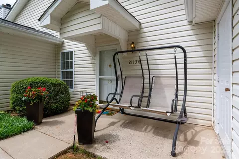 21136 Cold Spring Ln, Cornelius, NC 28031 photo 2