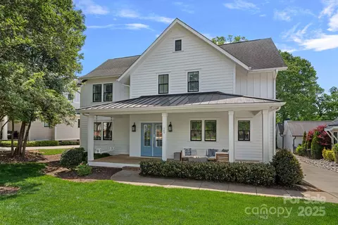 Exterior - 309 Catawba Ave, Davidson, NC 28036 photo 15 of 15
