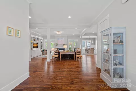 Entry Way - 309 Catawba Ave, Davidson, NC 28036 photo 2 of 3
