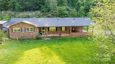 1300 Math Pl, Lenoir, NC 28645