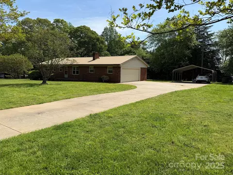 370 Sherrill Farm Rd, Lincolnton, NC 28092