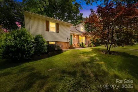 4901 White Oak Rd, Charlotte, NC 28210