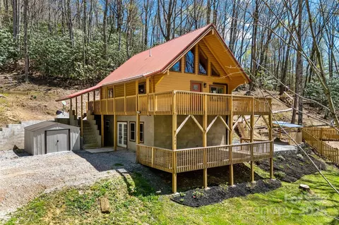 580 Red Dirt Rd, Newland, NC 28657