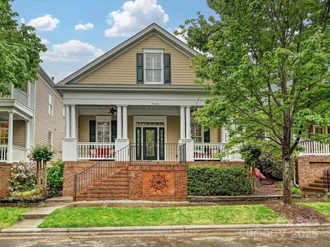 9640 Alma Blount Blvd, Charlotte, NC 28277