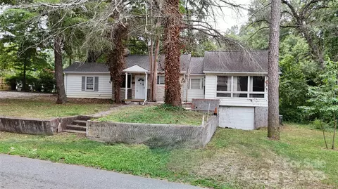 903 W Davidson Ave, Gastonia, NC 28052