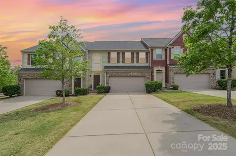 1849 Fleetwood Dr, Charlotte, NC 28208