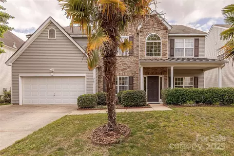 5707 Parkstone Dr, Matthews, NC 28104