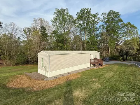 361 Mount Pleasant Church Rd, Marion, NC 28752