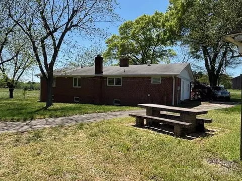 8588 Smith Rd, Kannapolis, NC 28081 photo 4