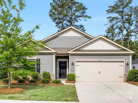 7642 Porrera St, Charlotte, NC 28214