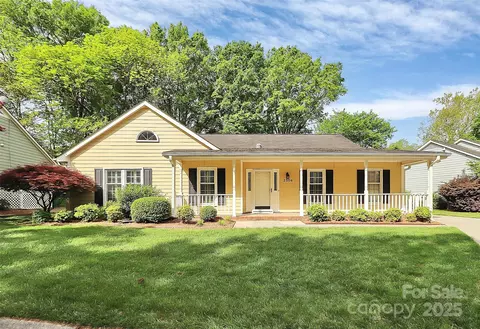 2506 Breuster Dr, Charlotte, NC 28210