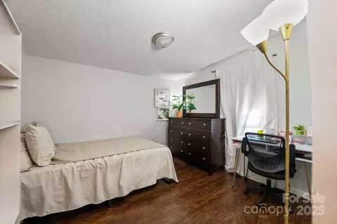 Bedroom - 1106 3rd Sw Ave SW, Hickory, NC 28602 photo 4 of 4
