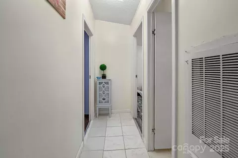 Entry Way - 1106 3rd Sw Ave SW, Hickory, NC 28602 photo 1 of 1