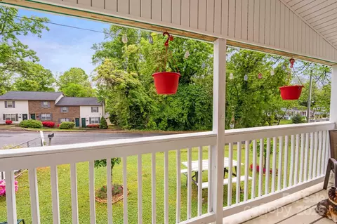 Exterior - 1106 3rd Sw Ave SW, Hickory, NC 28602 photo 4 of 8