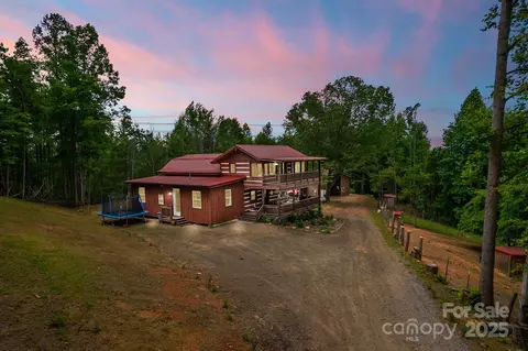 450 Fred Anderson Dr, Hot Springs, NC 28743