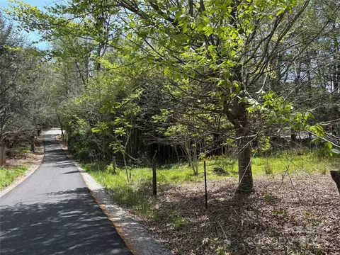 0 Dendron Hill Ln, Etowah, NC 28729