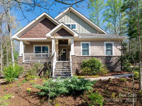 12 Summersweet Ln, Asheville, NC 28803