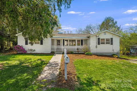 56 Pressley Ave, Brevard, NC 28712