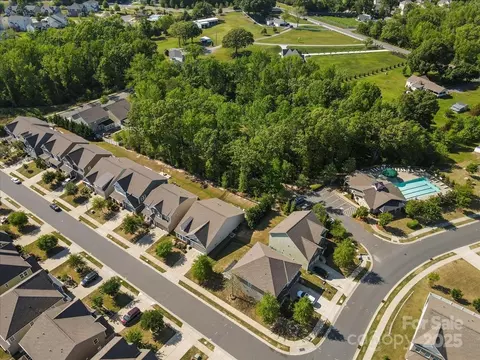 View/Area - 1356 Rainier Dr, Fort Mill, SC 29708 photo 2 of 5