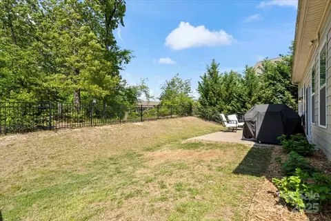 Exterior - 1356 Rainier Dr, Fort Mill, SC 29708 photo 4 of 4