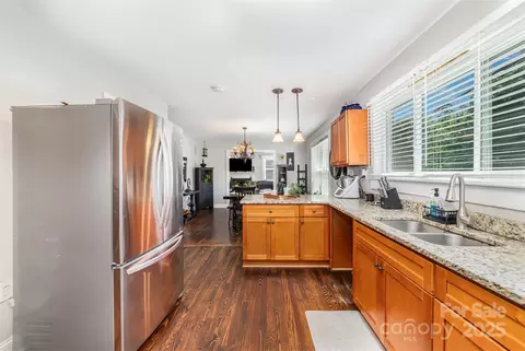955 E 13th St, Kannapolis, NC 28083 photo 9