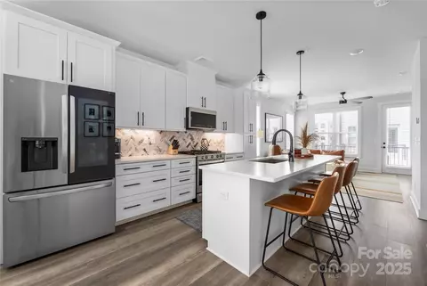 4002 Tundra Rd, Charlotte, NC 28203