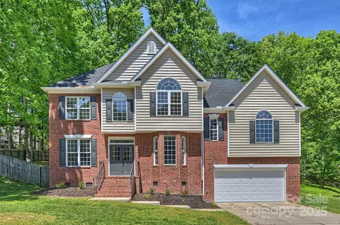 2544 Barrington Ct, Rock Hill, SC 29732