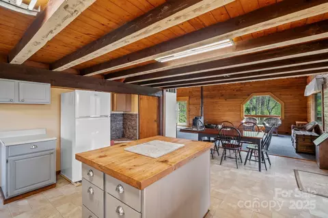 689 Osborne Rd, Clyde, NC 28721 photo 16