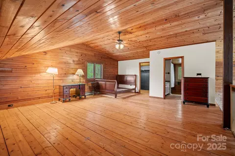 689 Osborne Rd, Clyde, NC 28721 photo 26