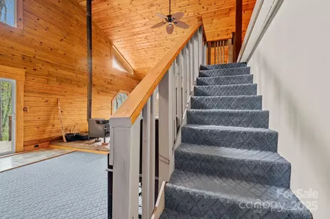 689 Osborne Rd, Clyde, NC 28721 photo 24