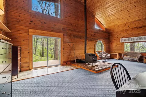 689 Osborne Rd, Clyde, NC 28721 photo 9