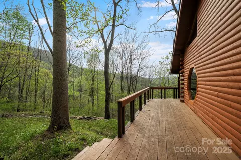 689 Osborne Rd, Clyde, NC 28721 photo 32
