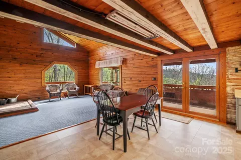 689 Osborne Rd, Clyde, NC 28721 photo 17