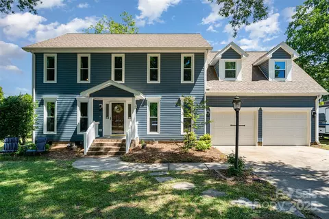 2278 Jon Chris Dr, Harrisburg, NC 28075