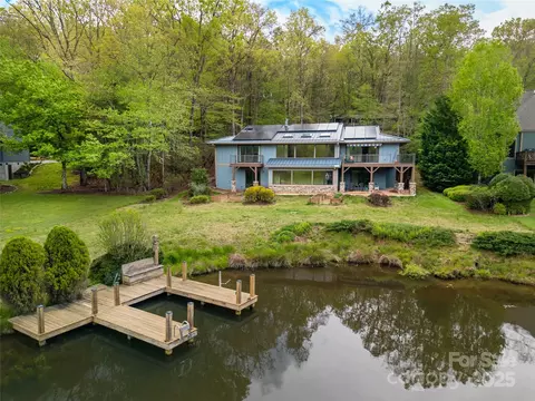 61 Tsataga Ct, Brevard, NC 28712