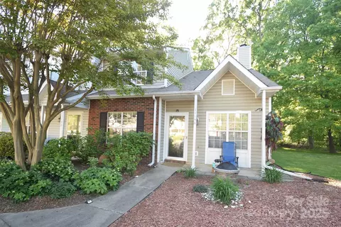 11130 Whitlock Xing, Charlotte, NC 28273