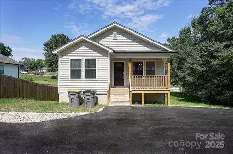 809 Fisher St, Concord, NC 28027